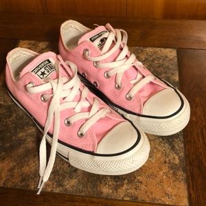 Converse size 6
